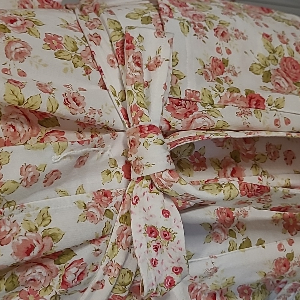 Carol Hochman Floral Print Robe - Picture 3 of 12